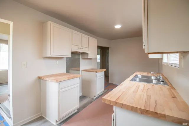 $139,900 | 1210 West Hickory Street, Union City, IN 47390