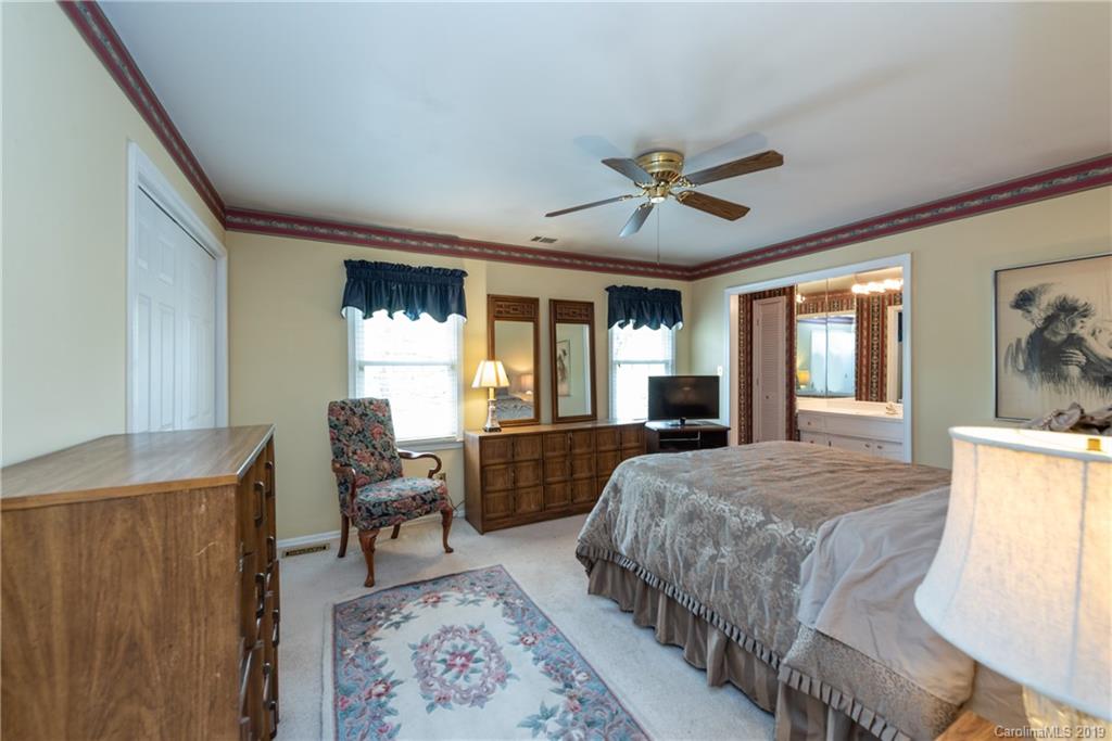 8316 Knights Bridge Road Charlotte, NC 28210 - Photo 14 of 23 Gallery Image 14