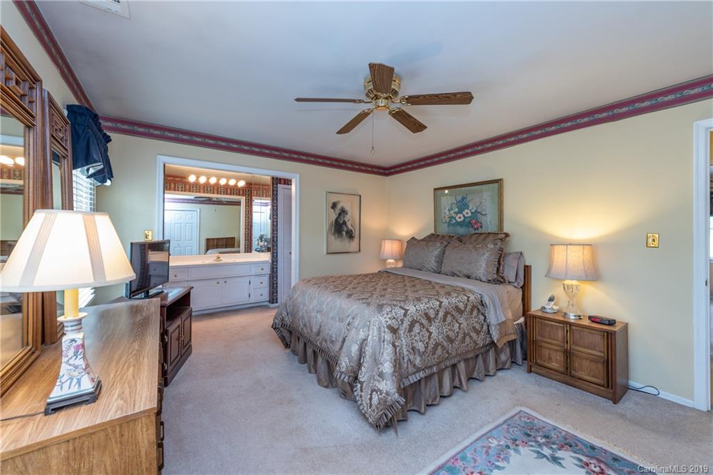 8316 Knights Bridge Road Charlotte, NC 28210 - Photo 15 of 23 Gallery Image 15