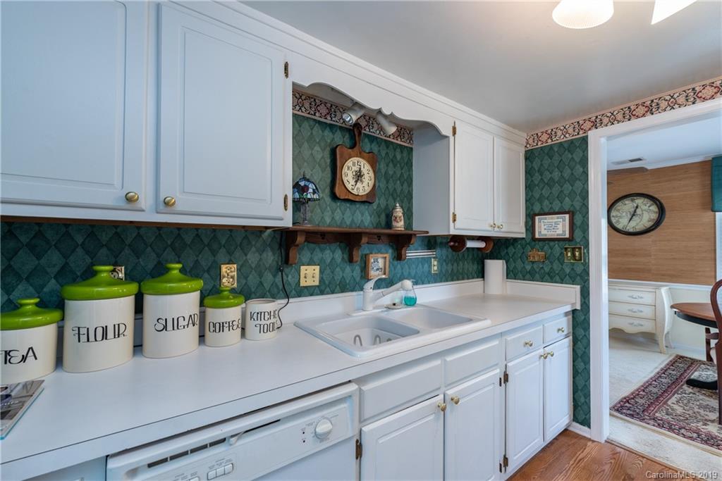 8316 Knights Bridge Road Charlotte, NC 28210 - Photo 10 of 23 Gallery Image 10