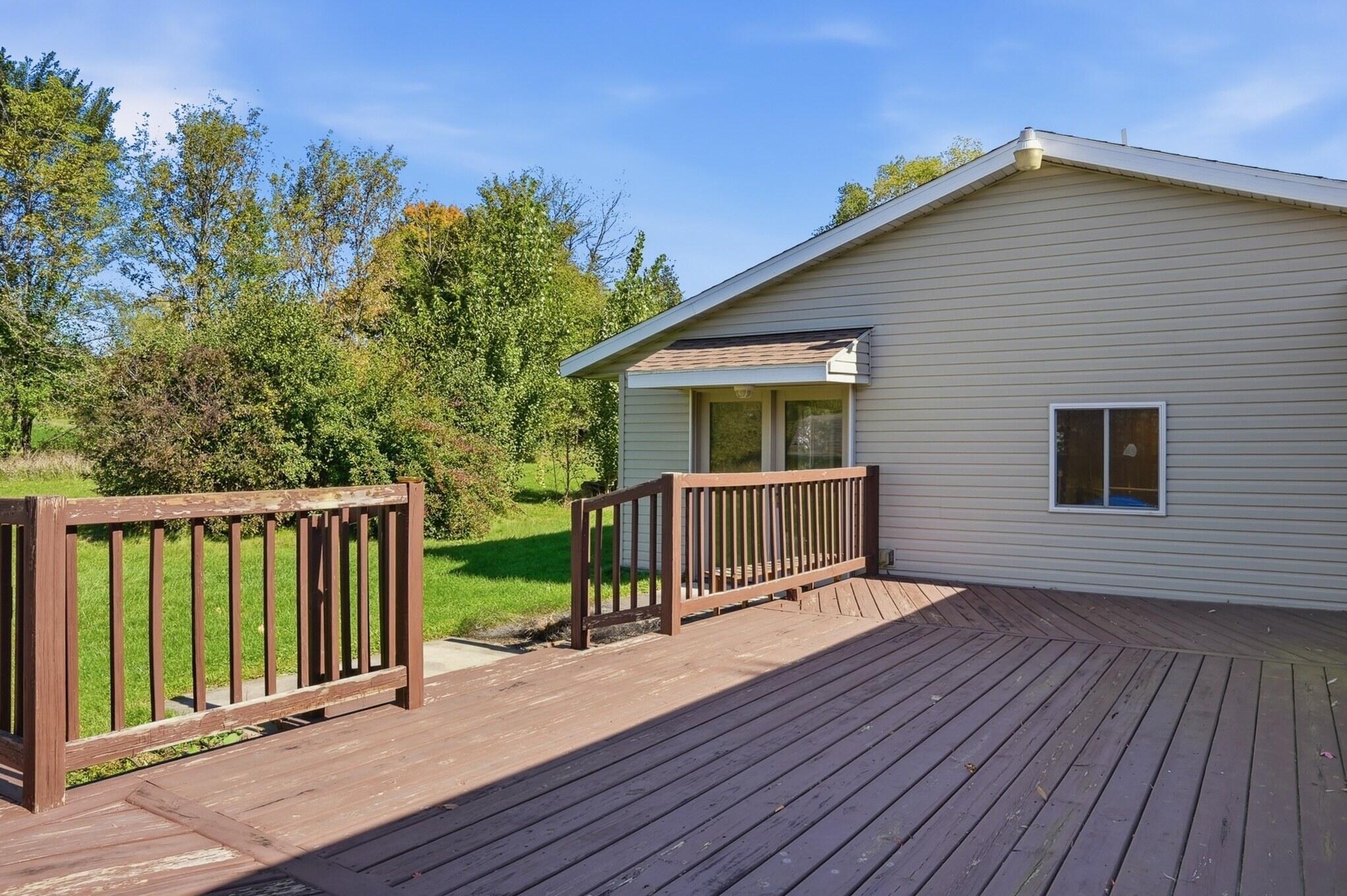 W808 Froelich Road Sullivan, WI 53178 - Photo 55 of 61 62_Deck