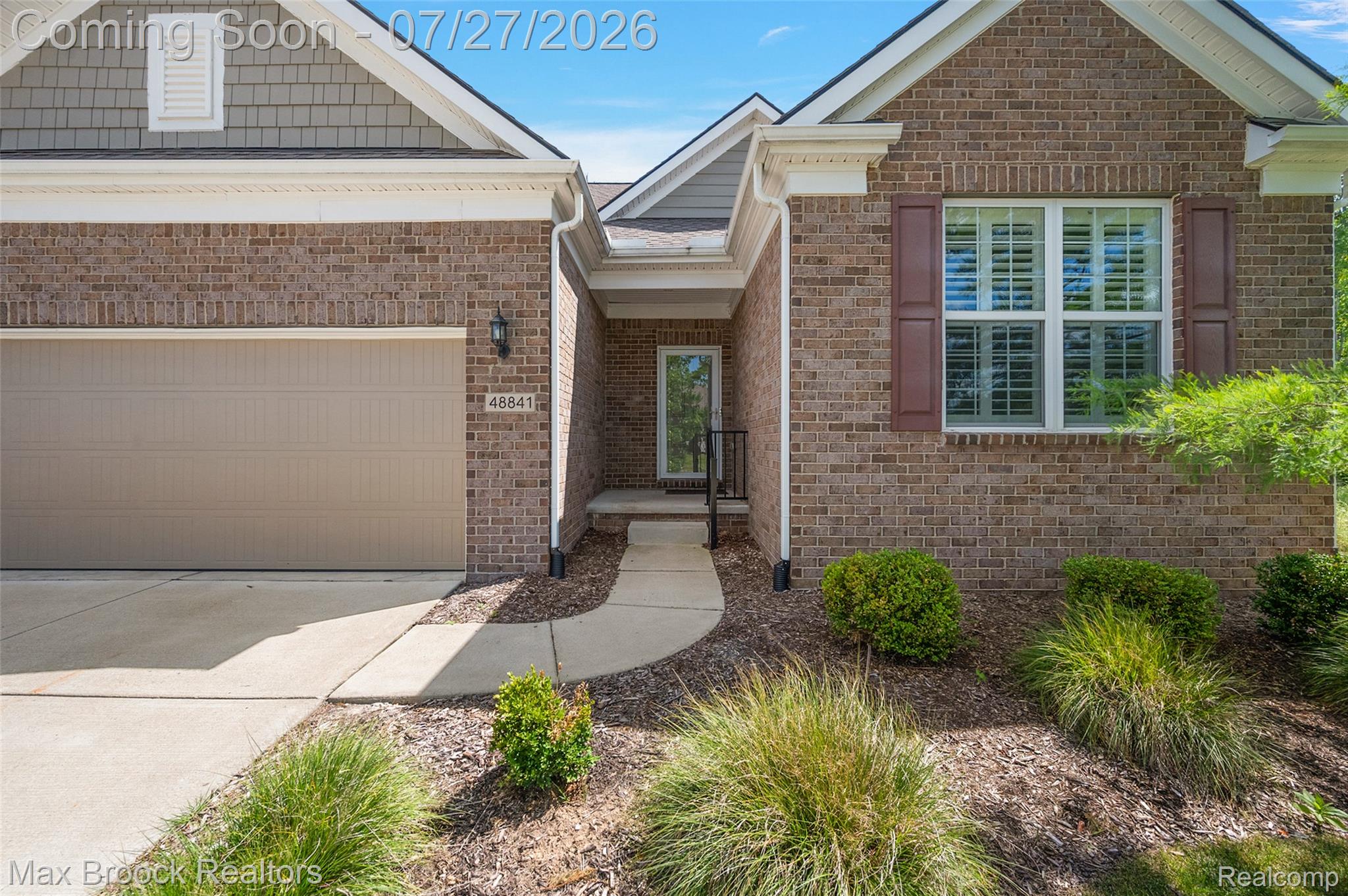 48841 Rockview Road Novi, MI 48374 - Photo 2 of 22 48841 Rockview Rd-4.jpg