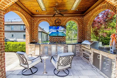 $1,969,999 | 9504 Glenfiddich Trace, Brentwood, TN 37027