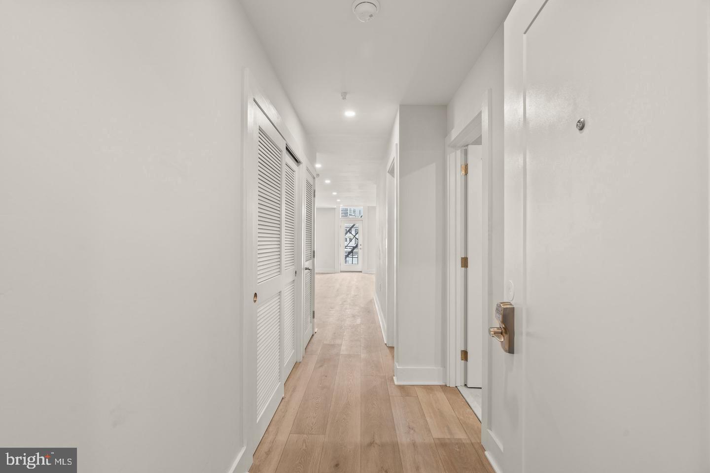 253 North 3rd Street, Unit 3R Philadelphia, PA 19106 - Photo 7 of 14