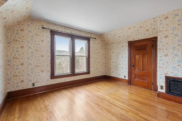 $319,900 | 49 Lincoln Avenue, Orange, MA 01364