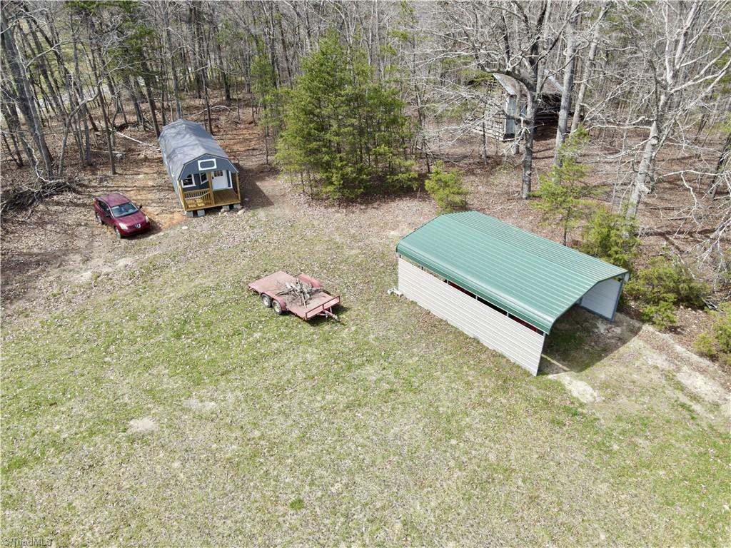 1784 Locust Grove Road Mount Airy, NC 27030 - Photo 2 of 6