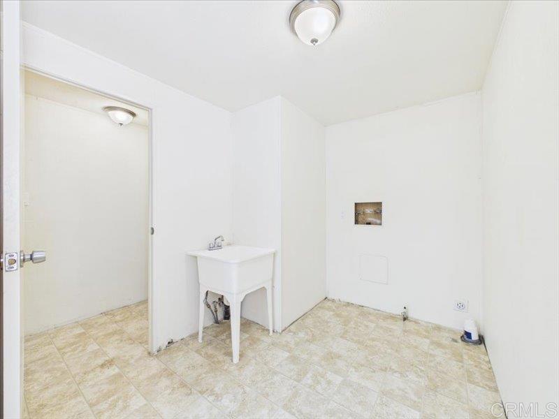 37589 Montezuma Valley Road Ranchita, CA 92066 - Photo 17 of 43 a view of a room with shelf
