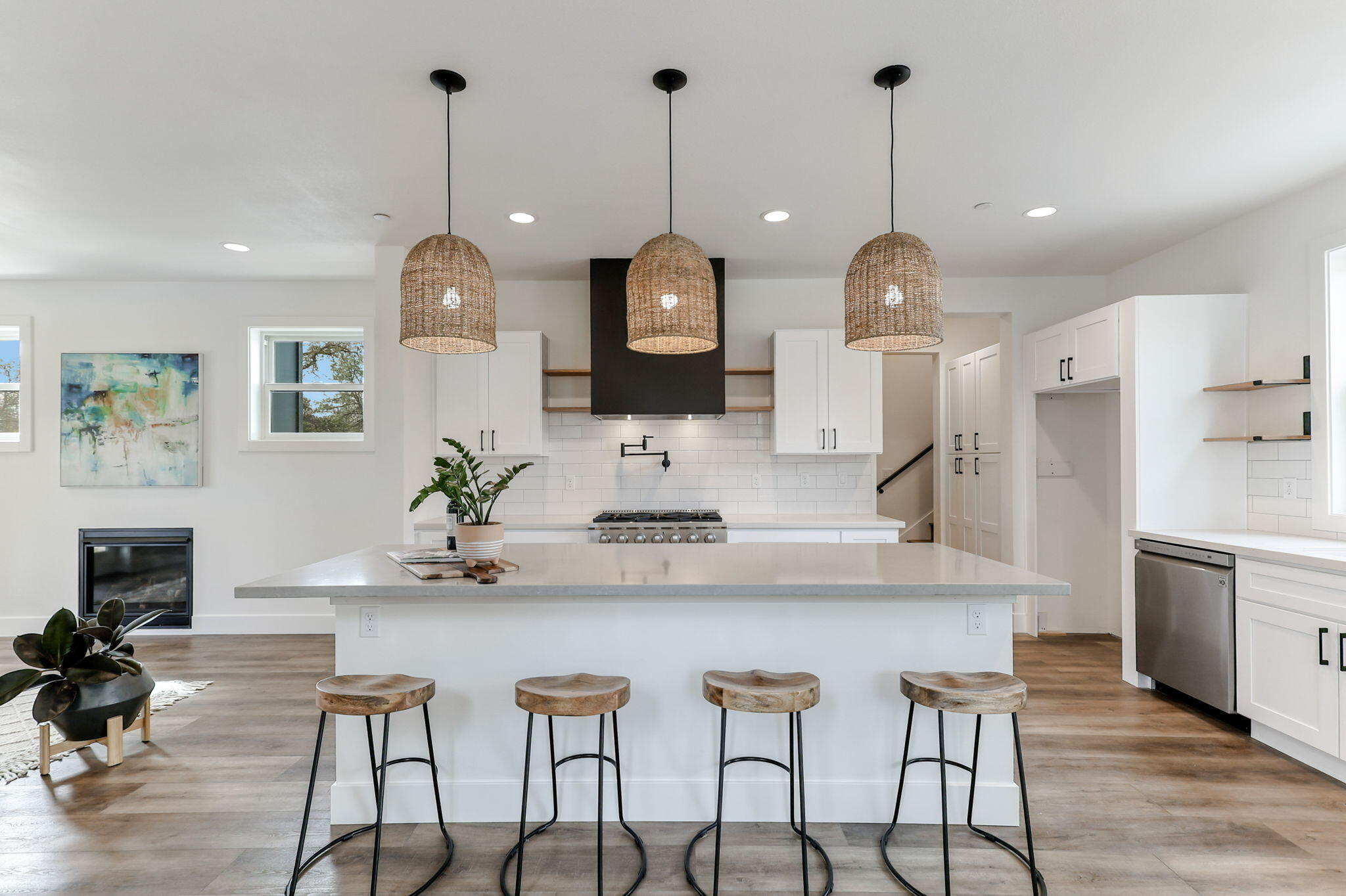 2486 Neighborly Way Redding, CA 96001 - Photo 22 of 37 Kitchen