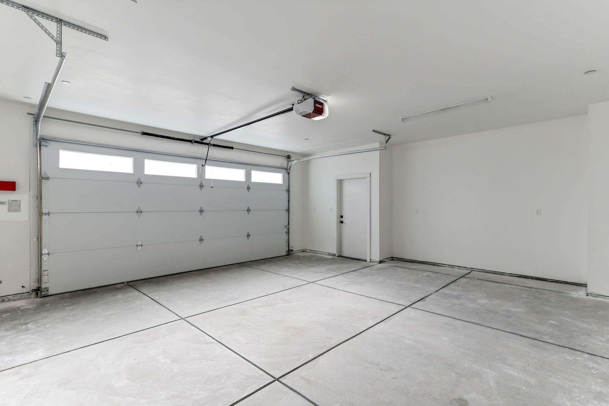 2486 Neighborly Way Redding, CA 96001 - Photo 36 of 37 Garage