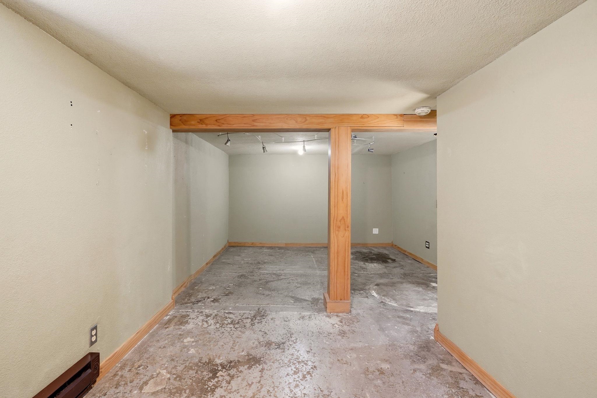 3818 North E Street Spokane, WA 99205 - Photo 22 of 31