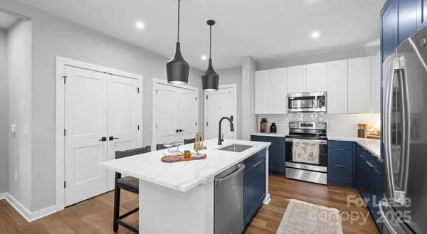 $3,295 | 1711 Commonwealth Avenue, Unit B1, Charlotte, NC 28205