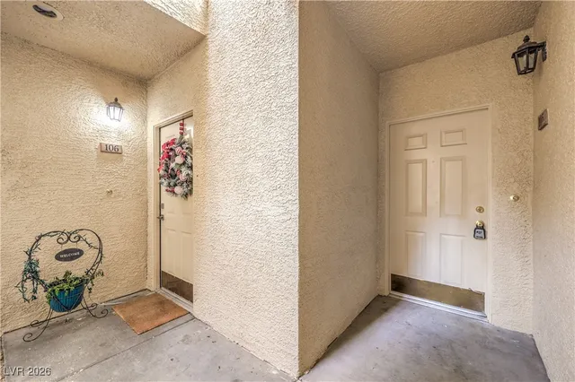 $1,590 | 7163 South Durango Drive, Unit 105, Las Vegas, NV 89113