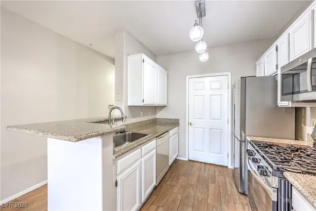 $1,590 | 7163 South Durango Drive, Unit 105, Las Vegas, NV 89113