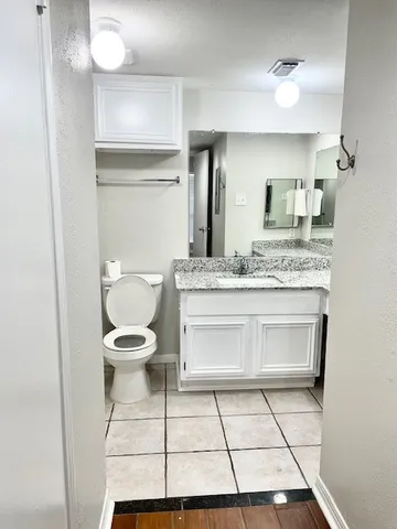 $1,450 | 12200 Overbrook Lane, Unit 31A, Houston, TX 77077