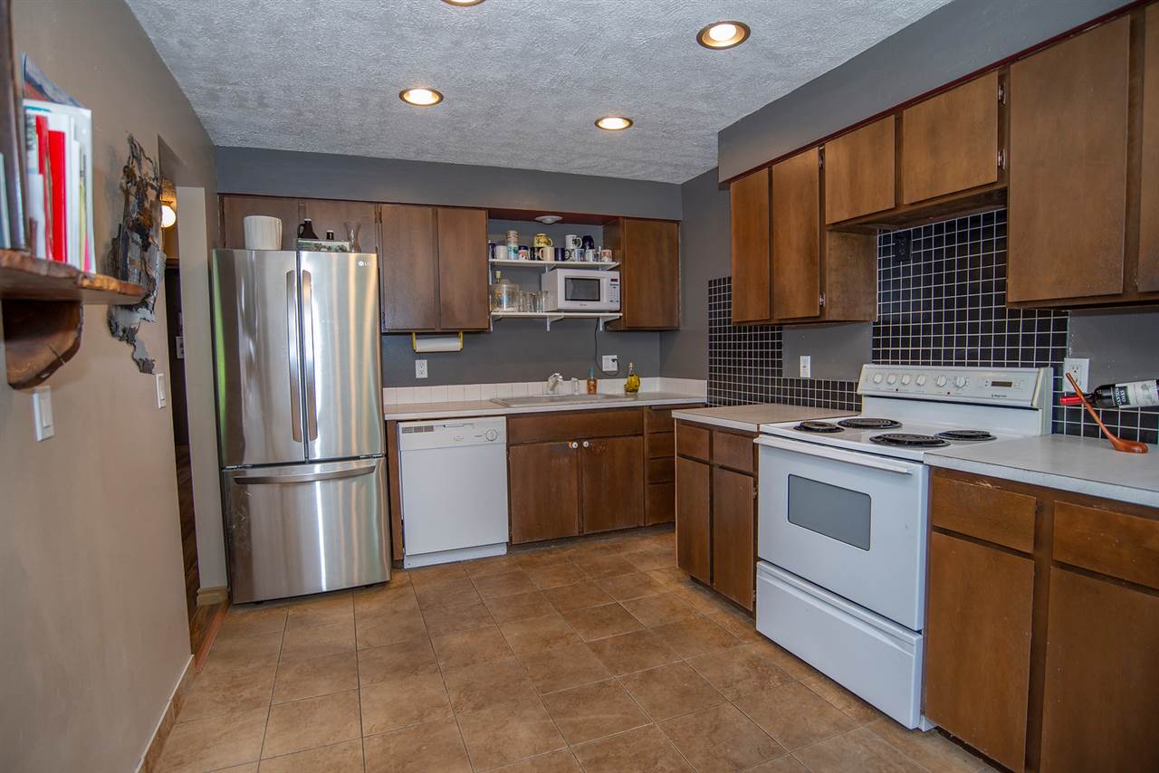 303 North Raymond Road, Unit 8 Spokane Valley, WA 99206 - Photo 9 of 19