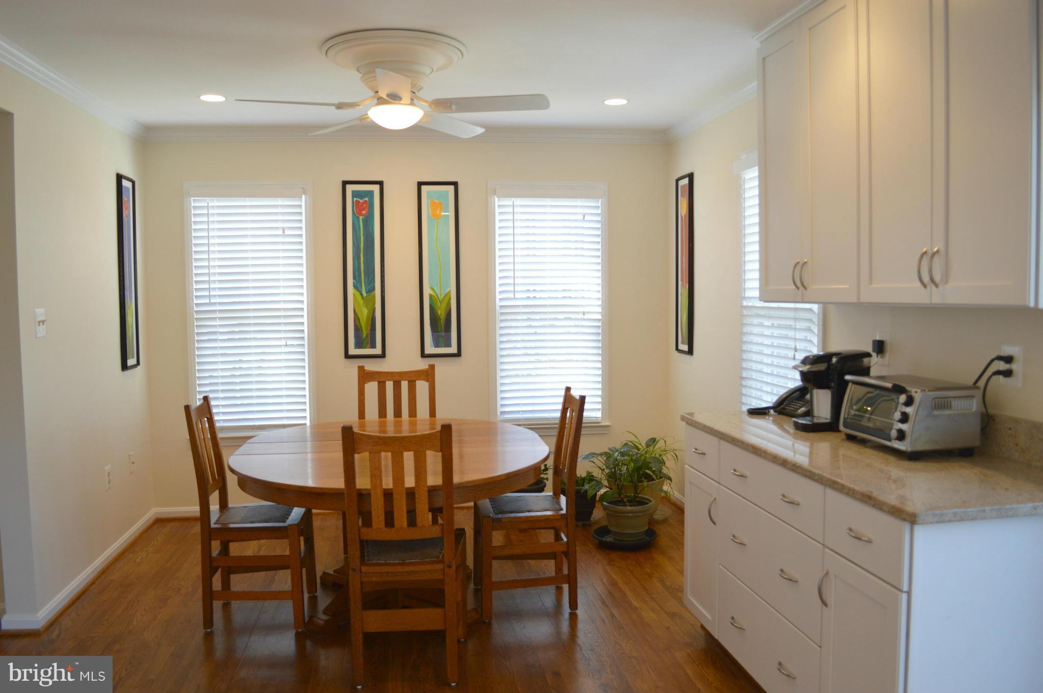 11878 Abercorn Court Reston, VA 20191 - Photo 4 of 13 Kitchen