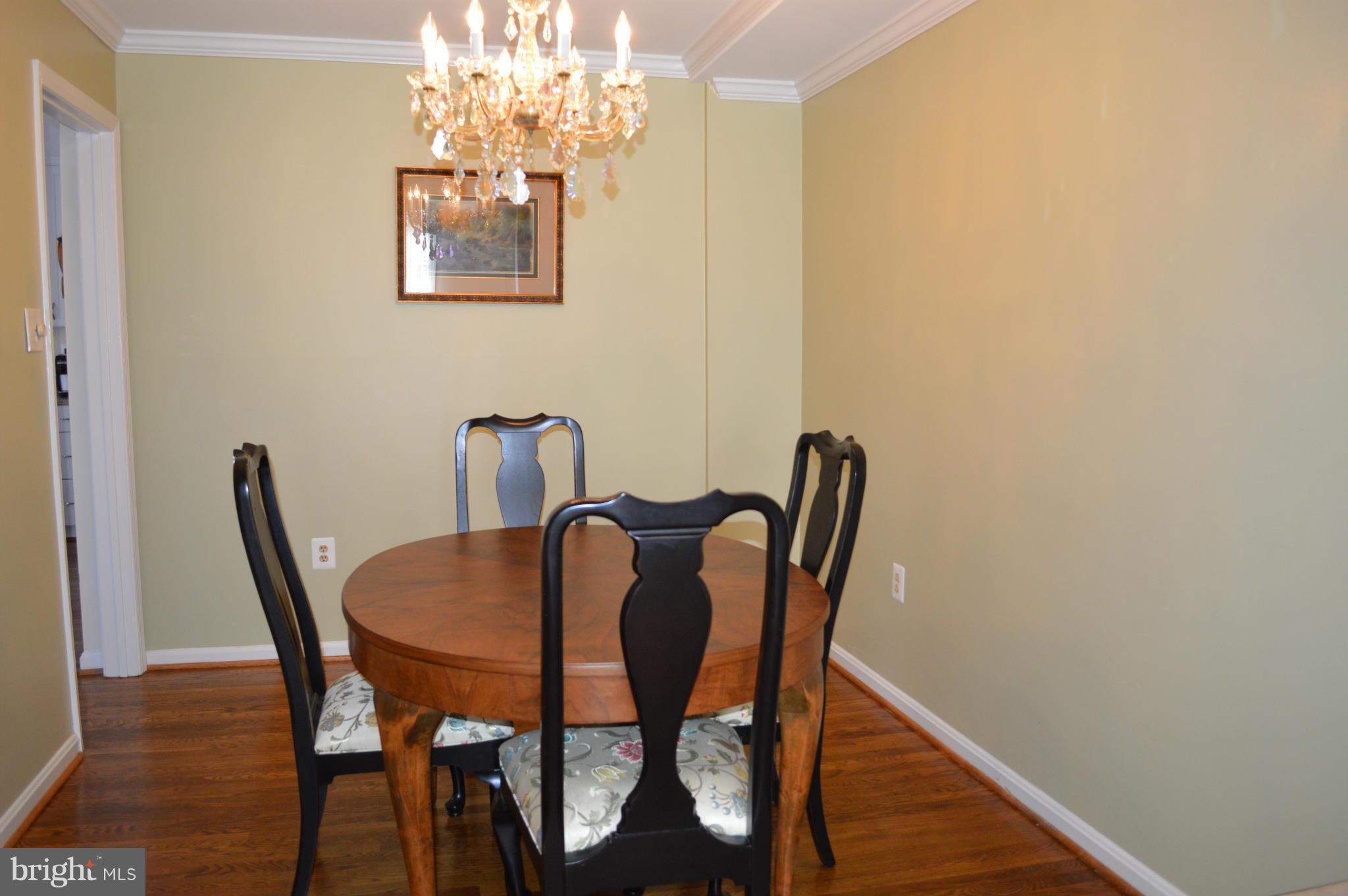 11878 Abercorn Court Reston, VA 20191 - Photo 5 of 13 Dining Room