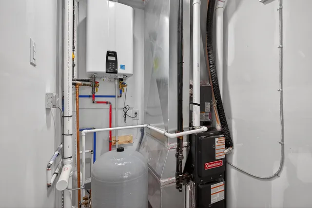 $299,900 | 13945 Northmoor Drive, Cement City, MI 49233