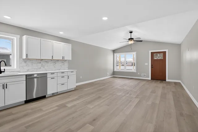 $299,900 | 13945 Northmoor Drive, Cement City, MI 49233