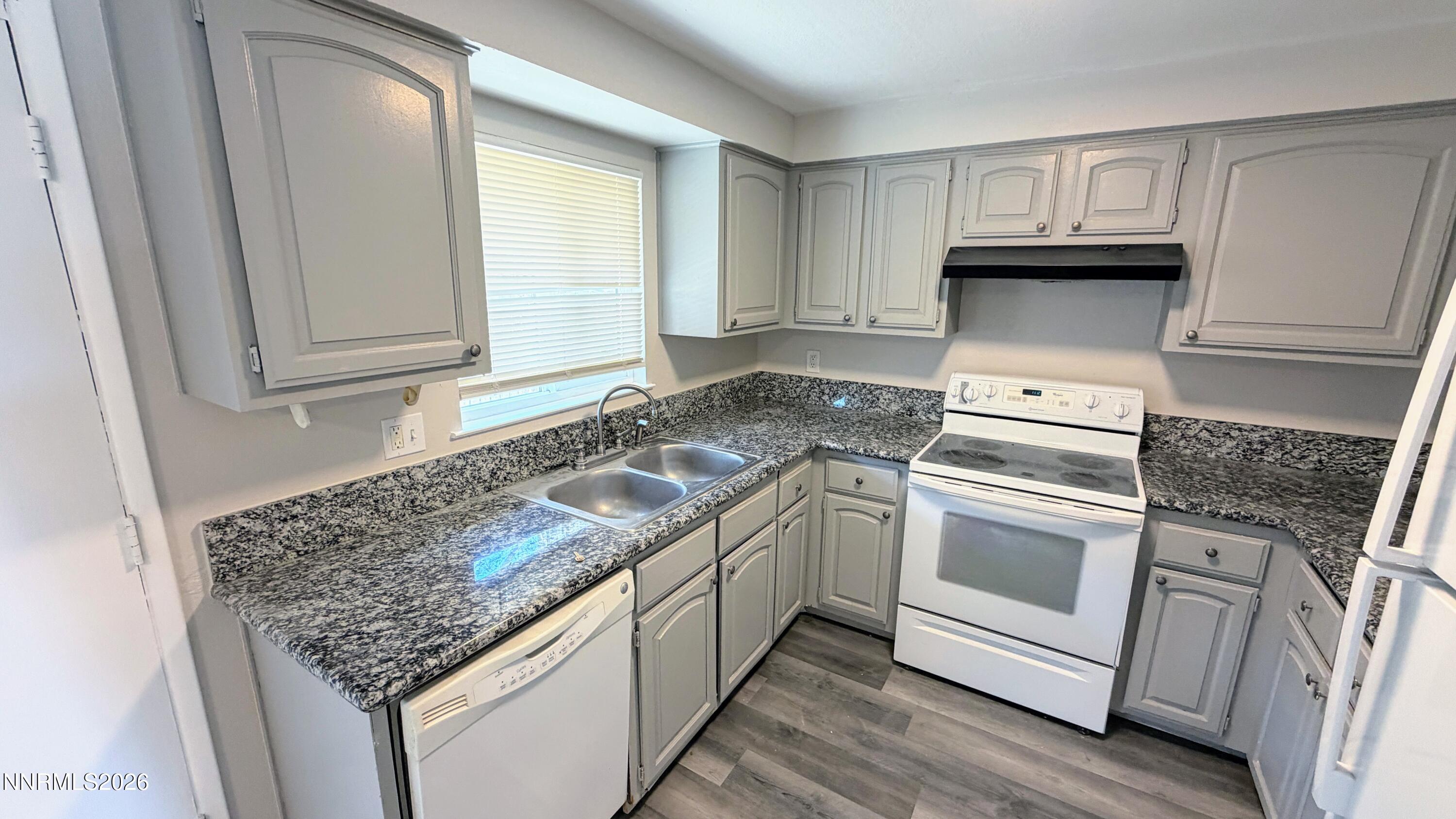 13200 Mt Babcock Street Reno, NV 89506 - Photo 12 of 18 IMG_1606