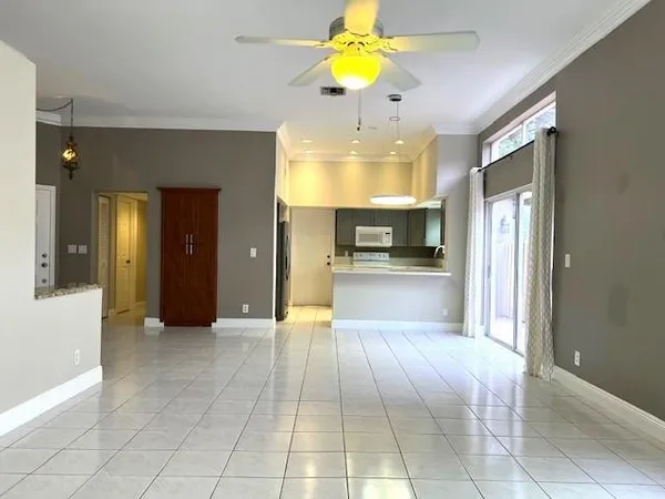 $3,900 | 10110 Northwest 5th Street, Plantation, FL 33324