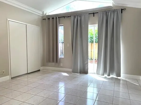 $3,900 | 10110 Northwest 5th Street, Plantation, FL 33324