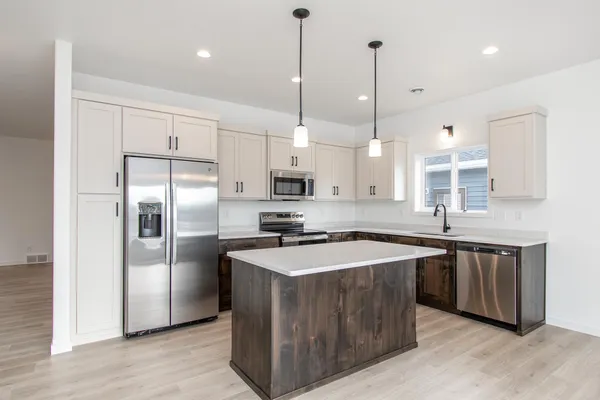 $383,888 | 2566 69th Avenue South, Fargo, ND 58104