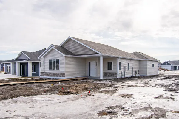 $383,888 | 2566 69th Avenue South, Fargo, ND 58104