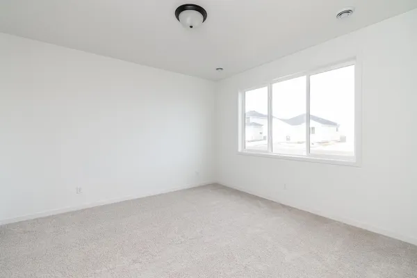 $383,888 | 2566 69th Avenue South, Fargo, ND 58104