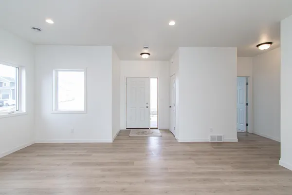 $383,888 | 2566 69th Avenue South, Fargo, ND 58104