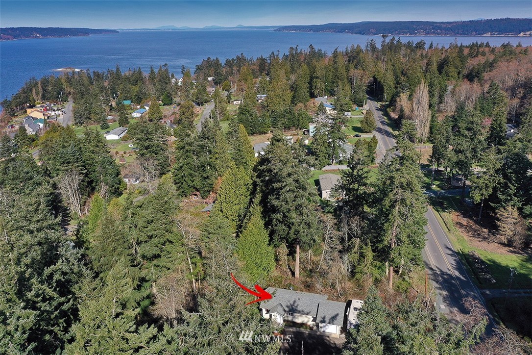 3336 East Harbor Road Langley, WA 98260 - Photo 22 of 29 a view of a city