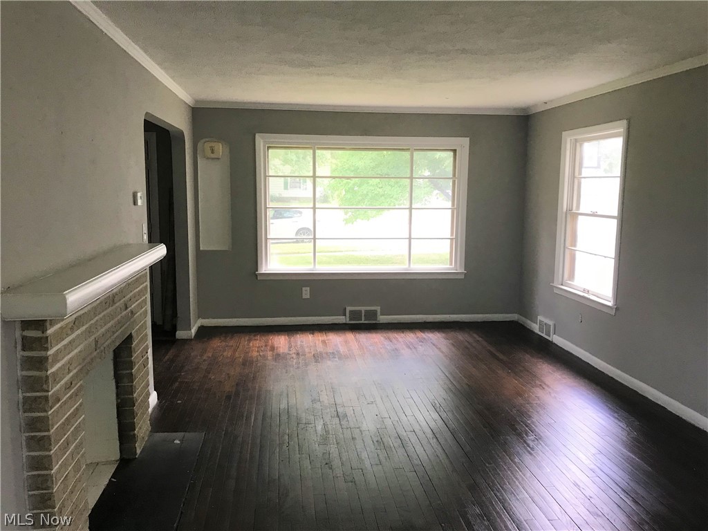 664 Quilliams Road Cleveland Heights, OH 44121 - Photo 2 of 14