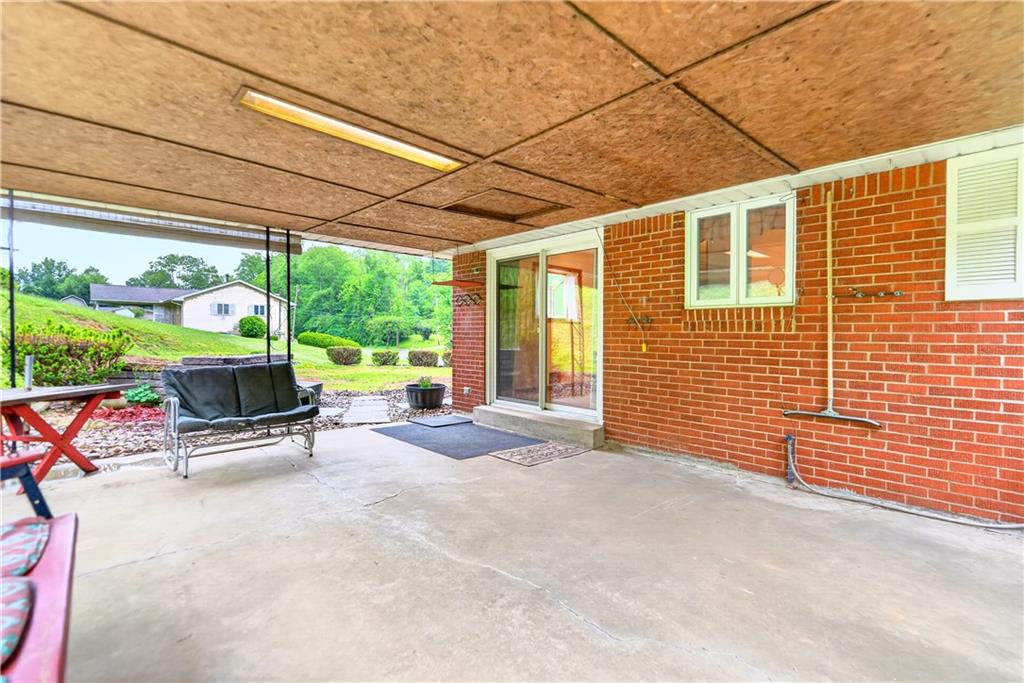 27 Barnhart Road Greensburg, PA 15601 - Photo 35 of 47