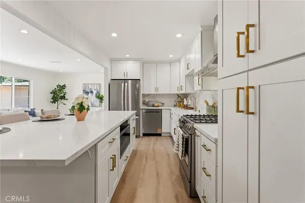 $1,225,000 | 6539 Noble Avenue, Van Nuys, CA 91411