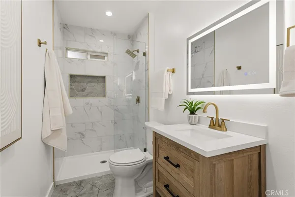 $1,225,000 | 6539 Noble Avenue, Van Nuys, CA 91411
