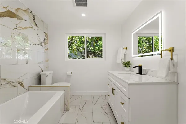 $1,225,000 | 6539 Noble Avenue, Van Nuys, CA 91411