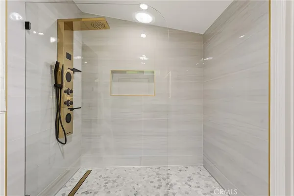 $1,225,000 | 6539 Noble Avenue, Van Nuys, CA 91411