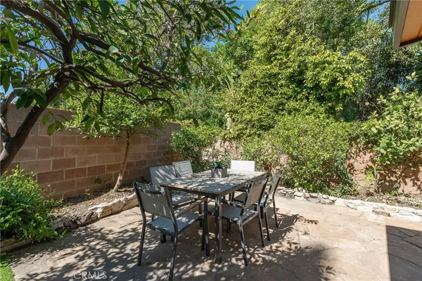 $1,225,000 | 6539 Noble Avenue, Van Nuys, CA 91411