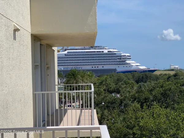 $2,800 | 8951 Lake Drive, Unit 501, Cape Canaveral, FL 32920