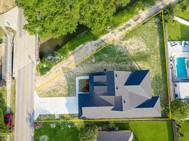 $4,000 | 404 East Martial Avenue, Lafayette, LA 70508