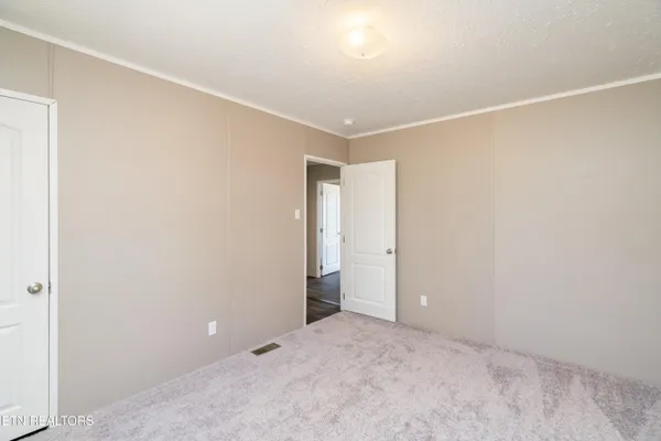 $1,700 | 456 West Outer Drive, Oak Ridge, TN 37830