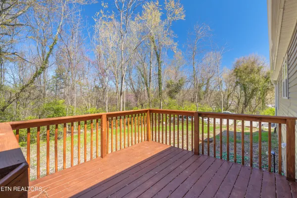 $1,700 | 456 West Outer Drive, Oak Ridge, TN 37830