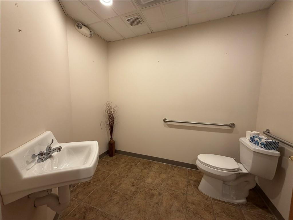 215 Grove City Road Slippery Rock, PA 16057 - Photo 18 of 28