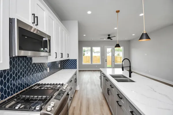 $364,000 | 6817 Peerless Street, Houston, TX 77021
