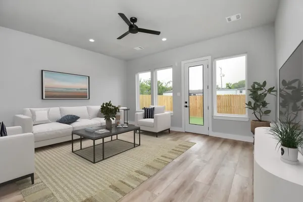 $364,000 | 6817 Peerless Street, Houston, TX 77021