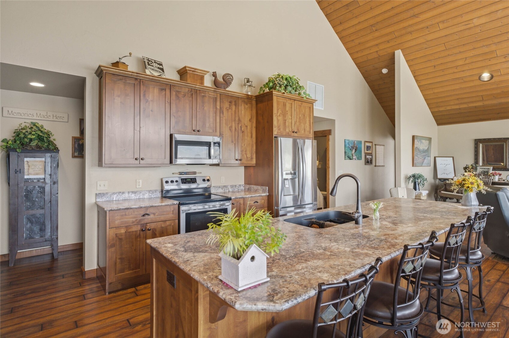 240 Little Butte Ranch Road Chelan, WA 98816 - Photo 11 of 39