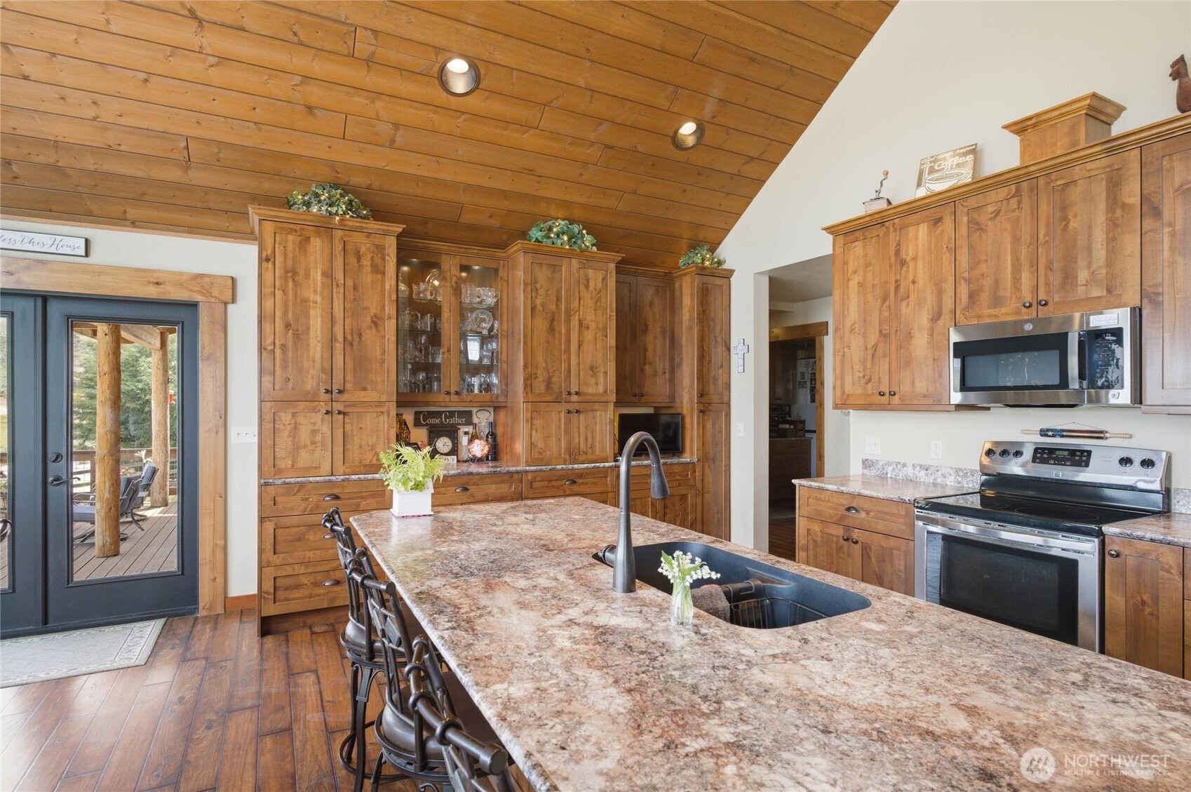 240 Little Butte Ranch Road Chelan, WA 98816 - Photo 14 of 39
