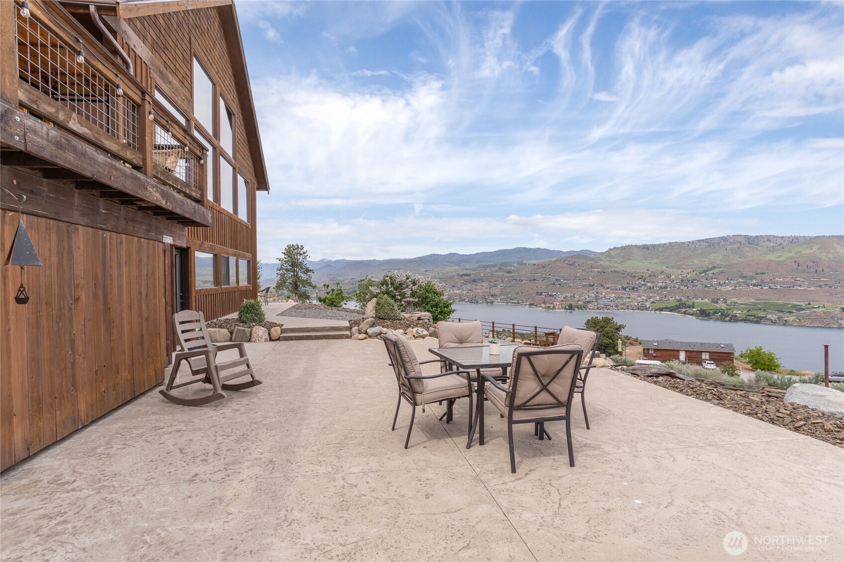 240 Little Butte Ranch Road Chelan, WA 98816 - Photo 20 of 39