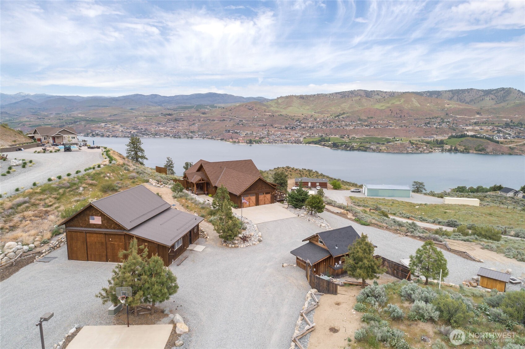 240 Little Butte Ranch Road Chelan, WA 98816 - Photo 2 of 39
