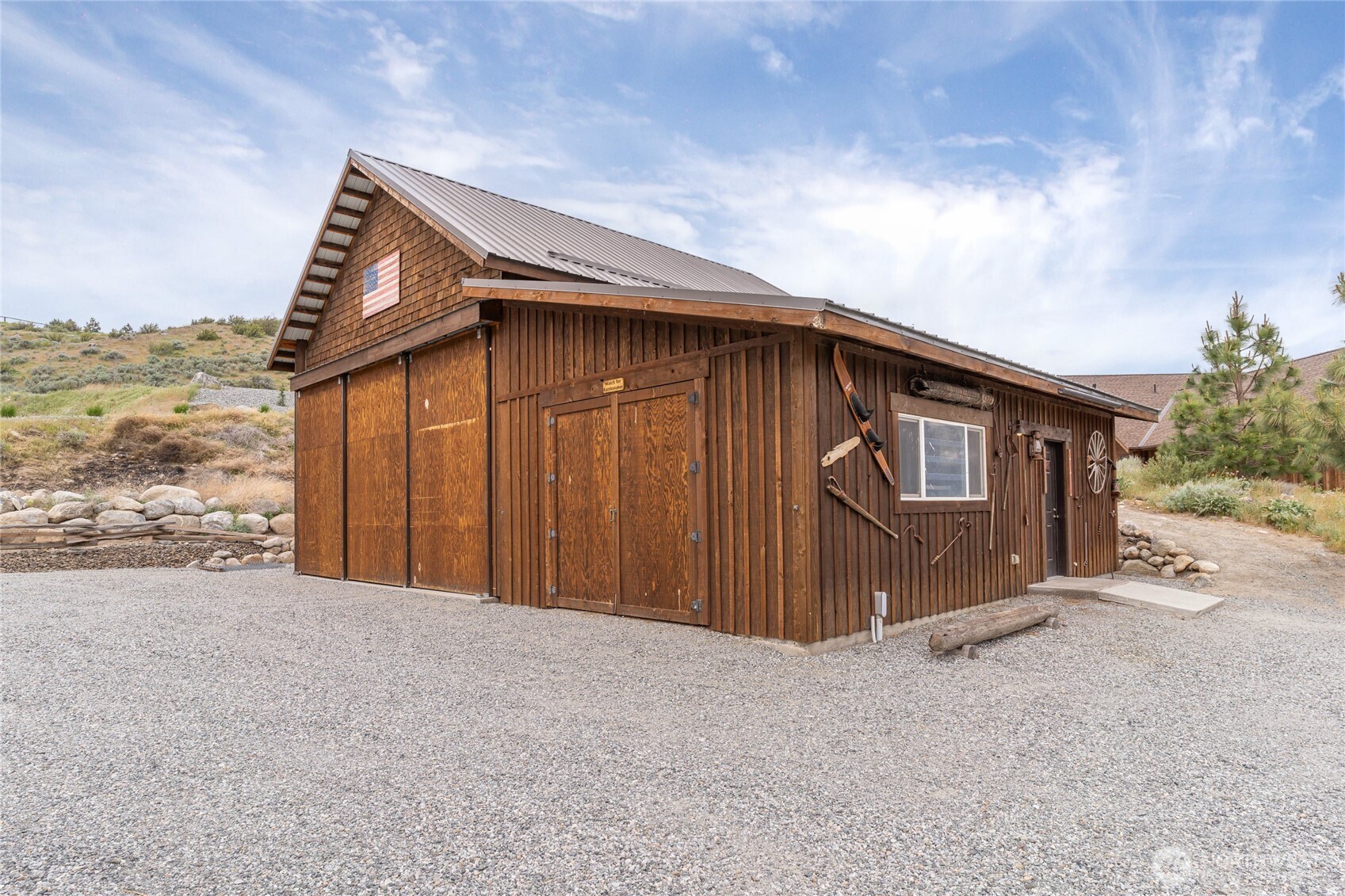 240 Little Butte Ranch Road Chelan, WA 98816 - Photo 3 of 39